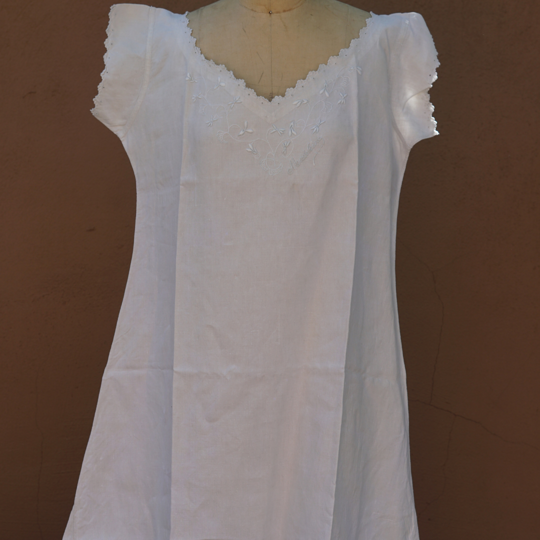 Marie Linen Nightgown
