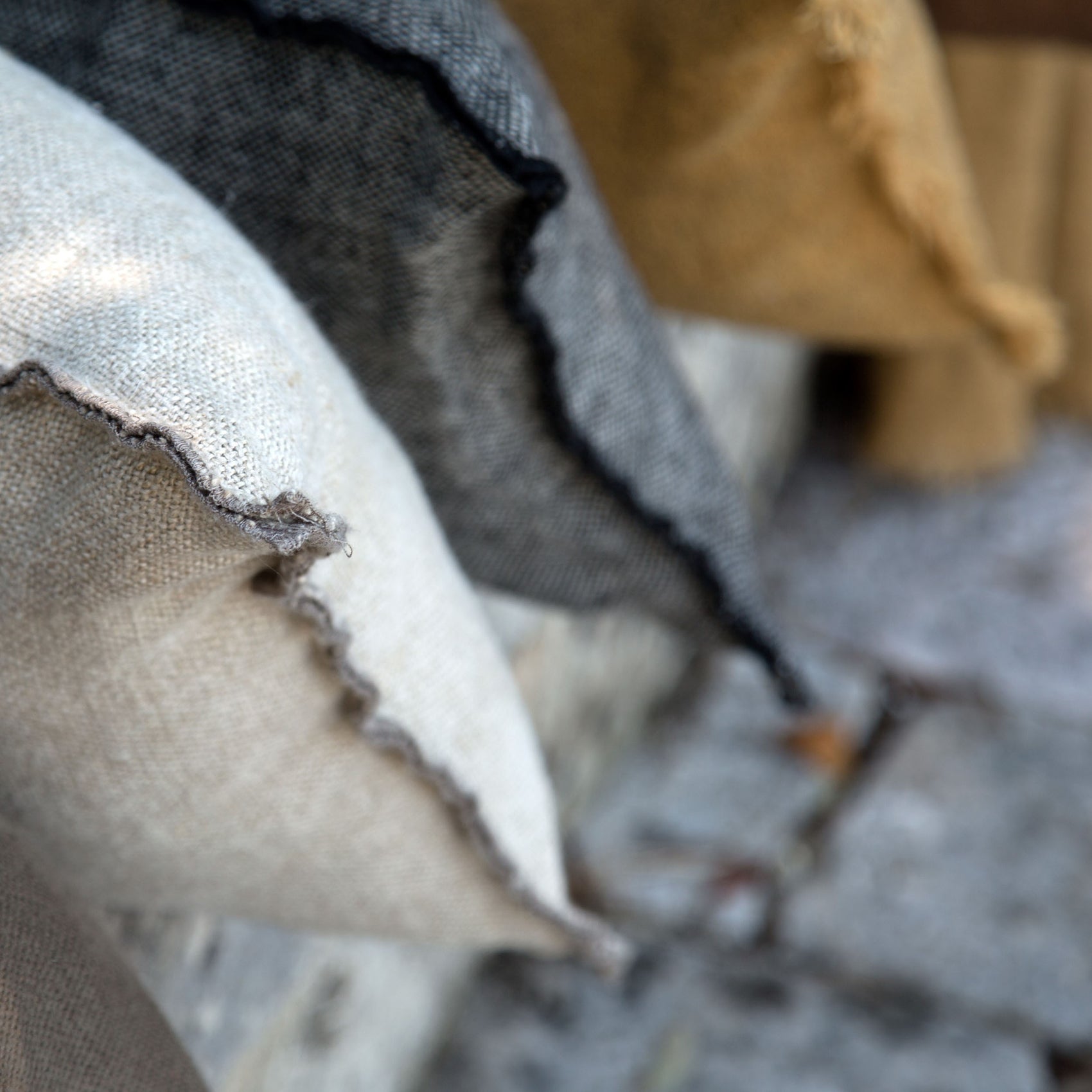 Lissoy Decorative Pillows