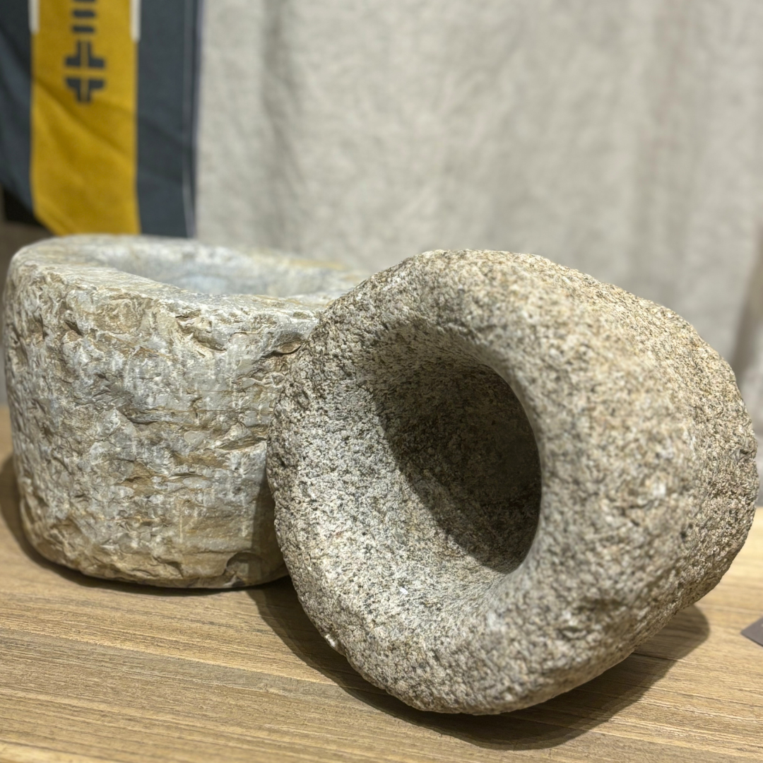 Round Vintage Stone Garlic Mortar