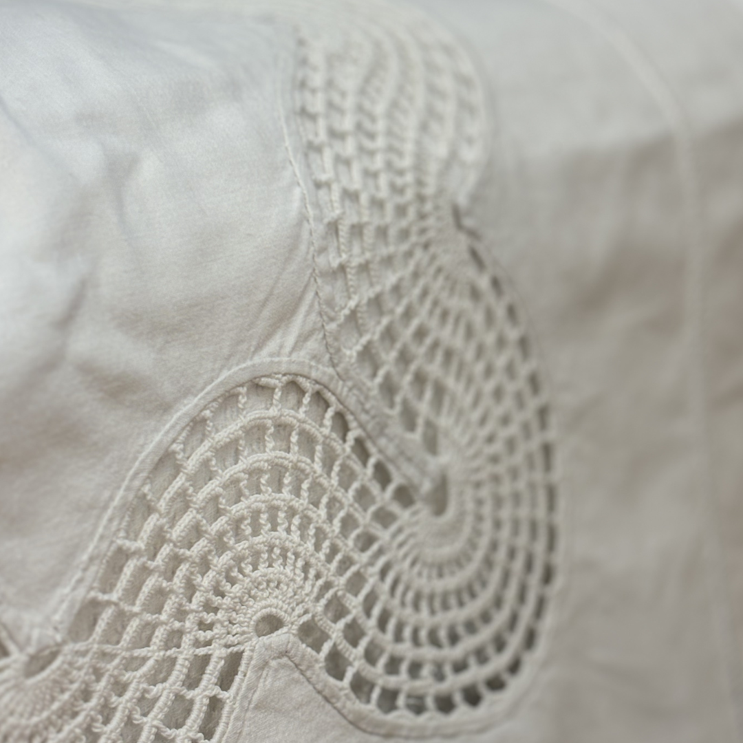 Crochet Design Antique Heavy Cotton Sheet