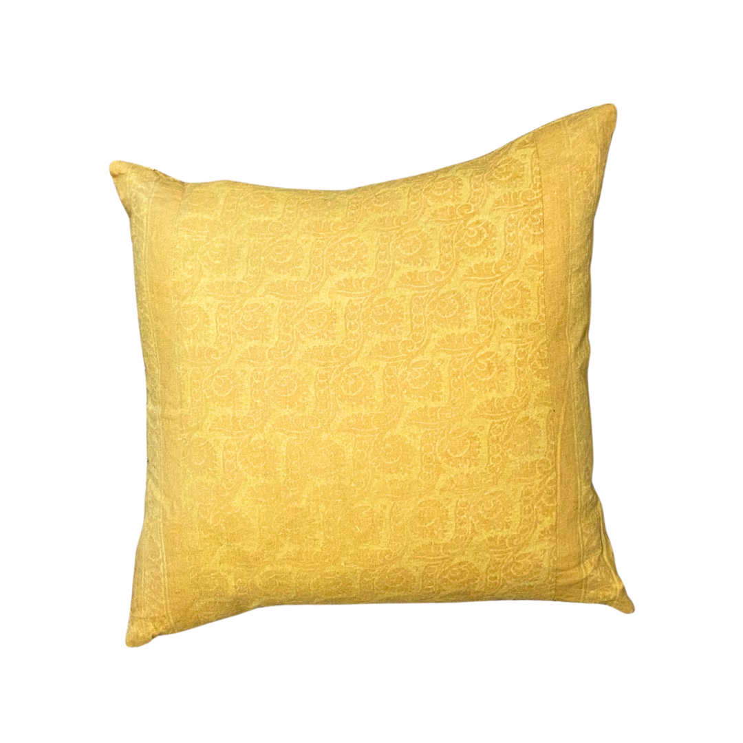 La Gracieux Canary Pillows