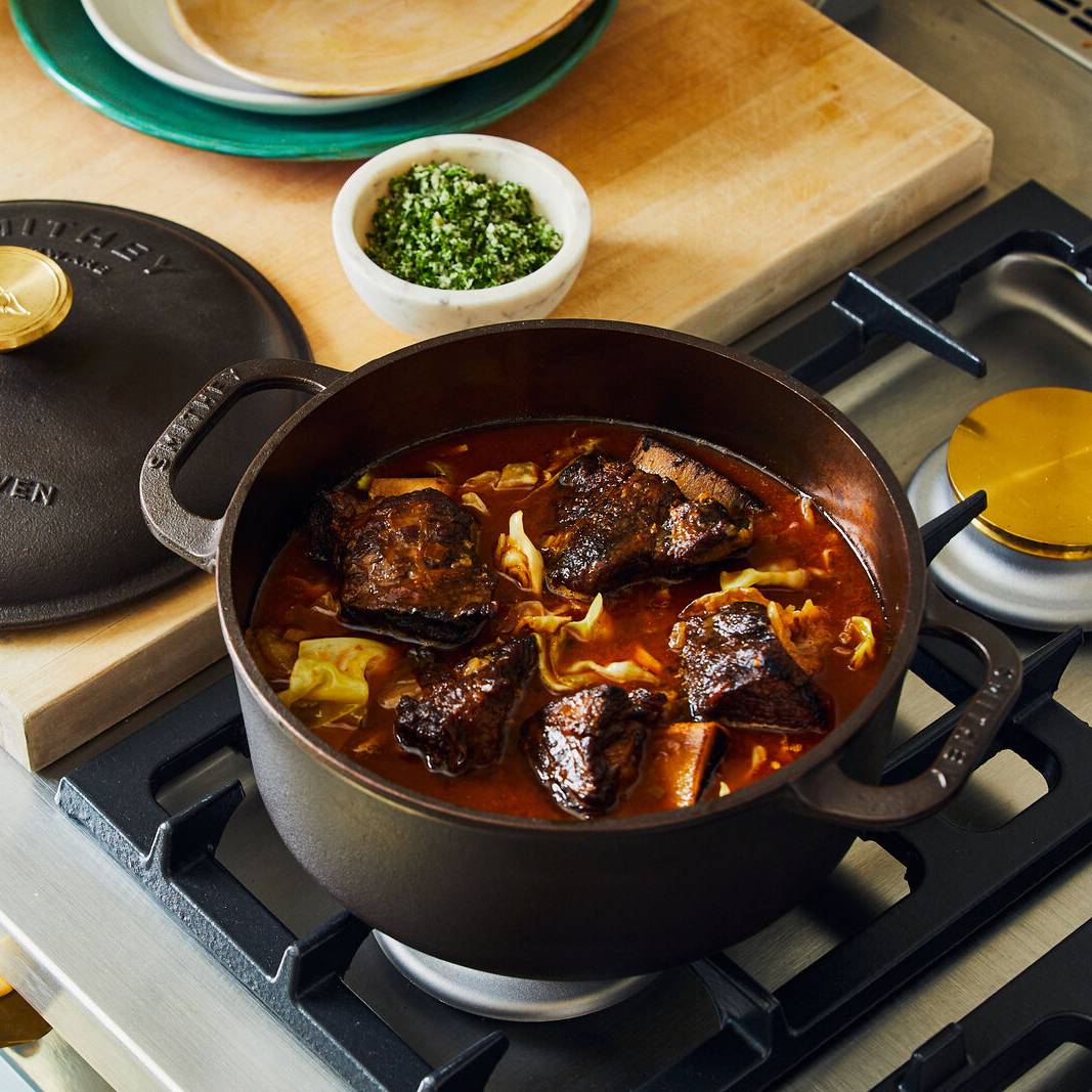 3.5 Quart Dutch Oven from Smithey Ironware