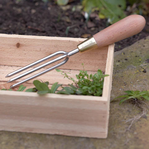 Garden Weeder