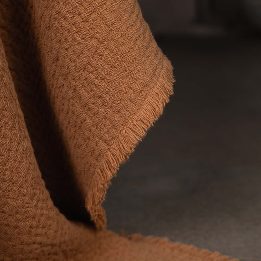 Noisette Cantabria Throw