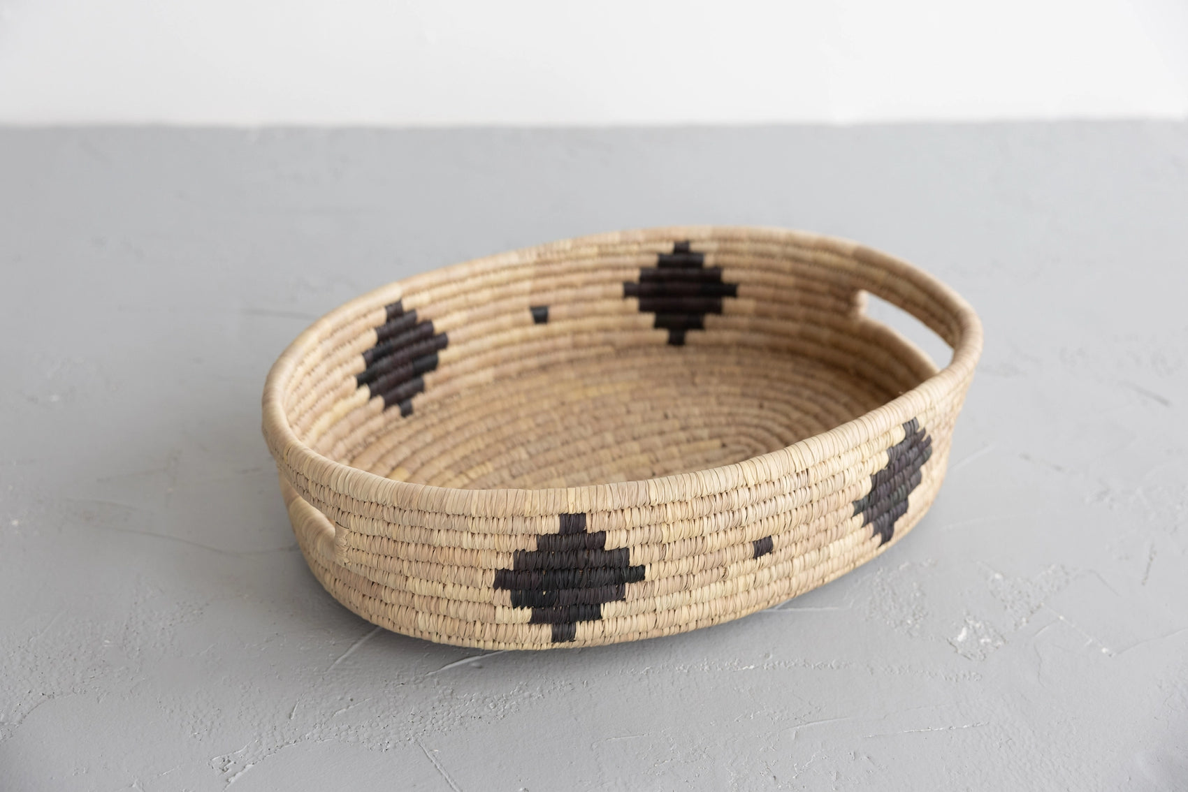 Charcoal Design Oval Tray Basket