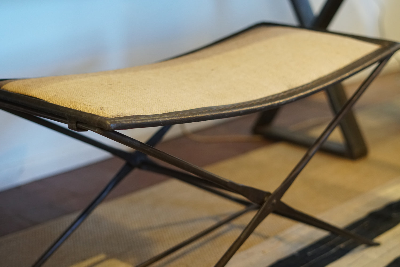 Burlap Leather Folding Bench