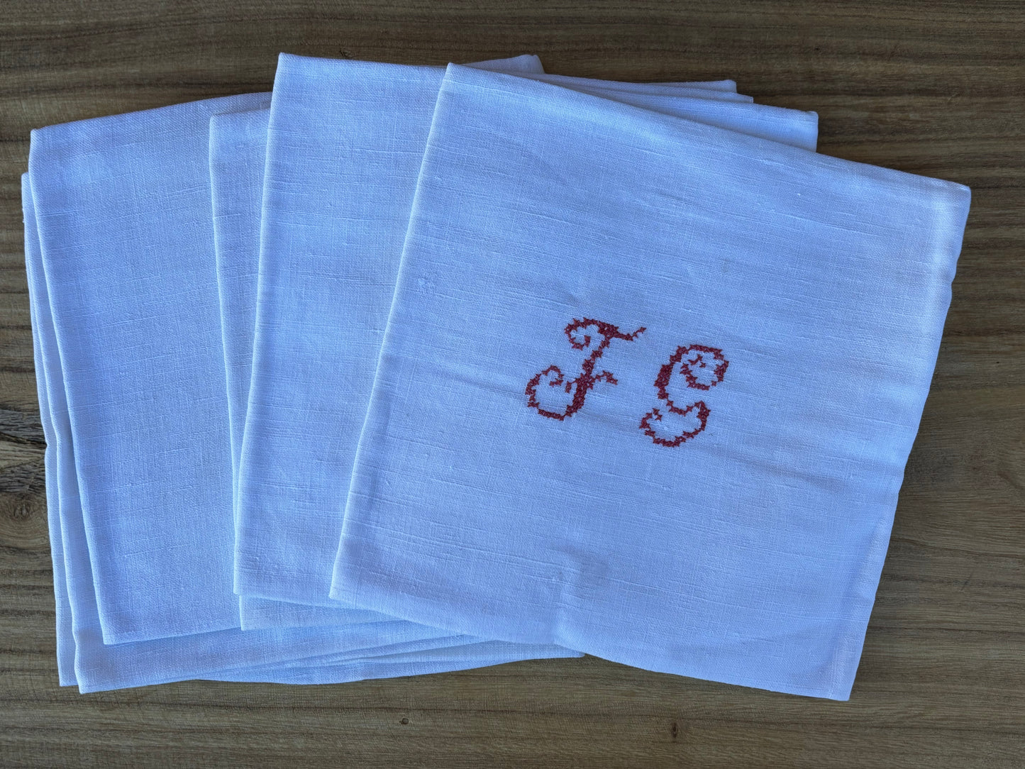 Set of 6 Large "SL" Monogrammed White Napkins