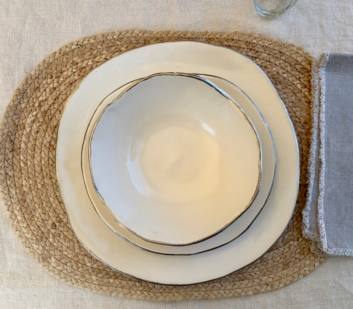 White Gold Ceramic 8" Salad Plate