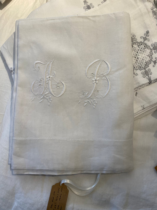LB Linen Embroidered Sheet