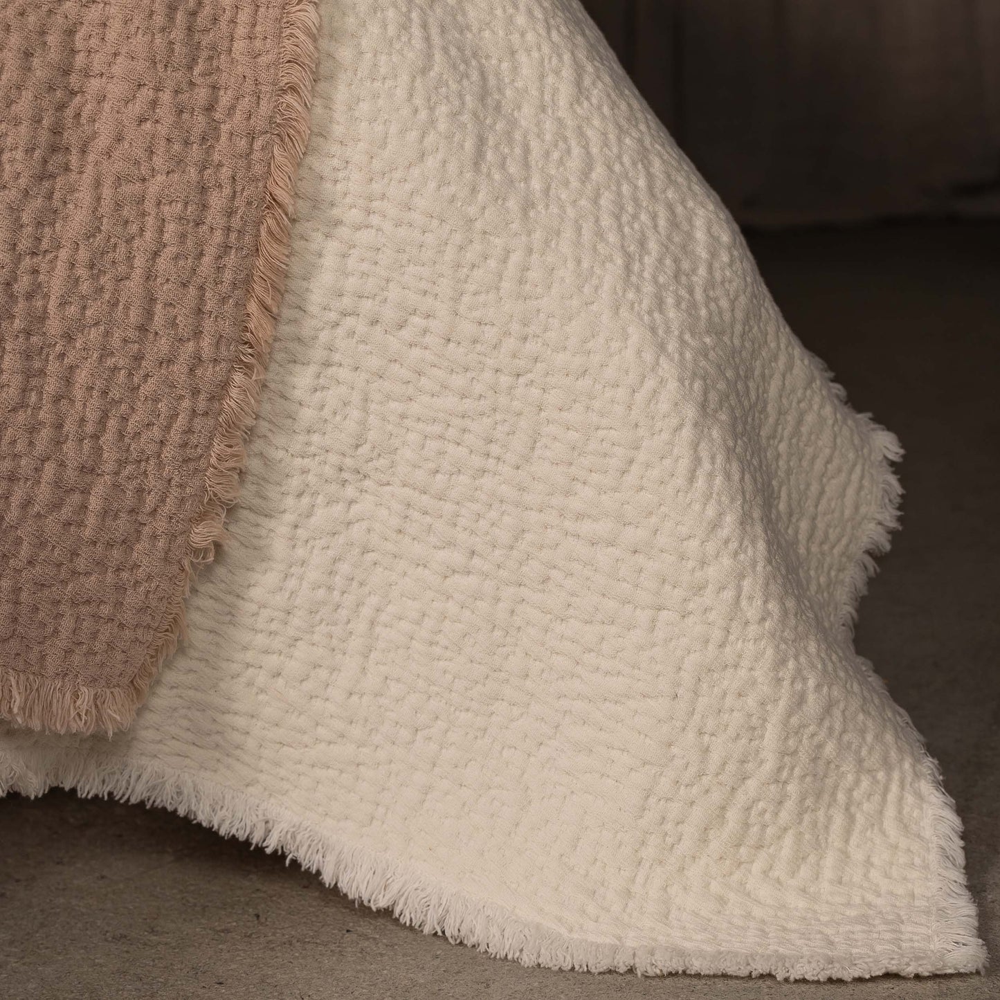 Ecru Cantabria Throw