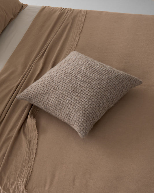 Pon Cushion