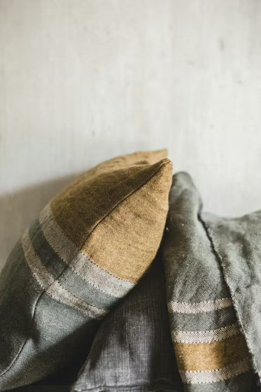 Alouette Pillow